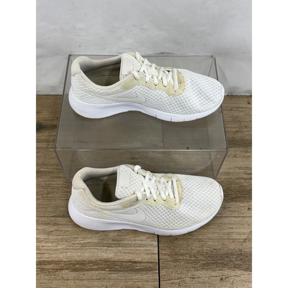 Nike Tanjun SE Youth Running Shoes Sneakers‎ White Size 7Y